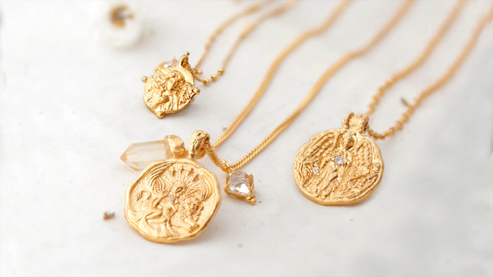 When the Angels sing – a guide to archangels, goddesses and friends