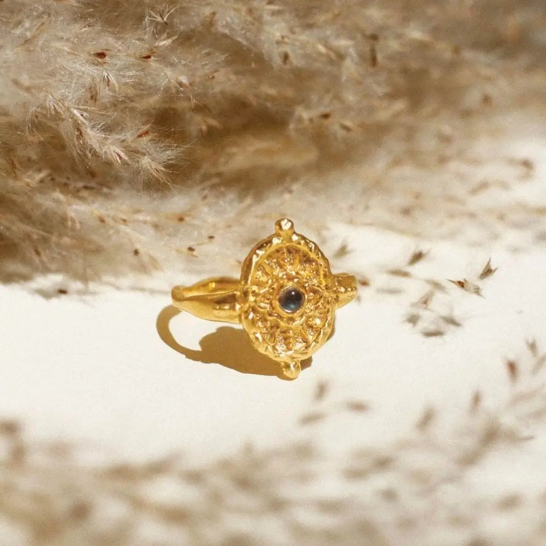 Here to be • Ring Ananda Soul