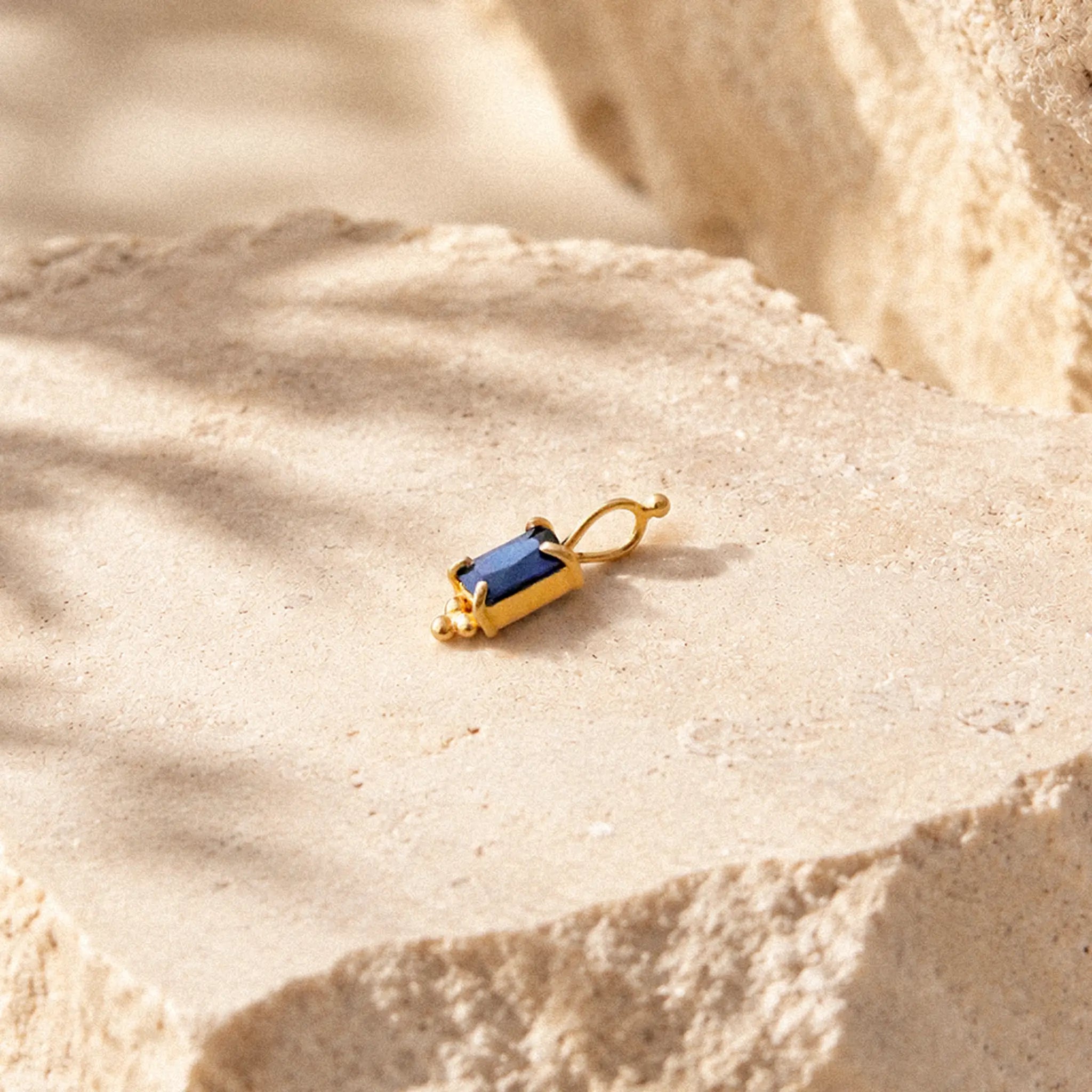 Fair Trade Blue Sapphire Solid Gold Pendant • 18kt