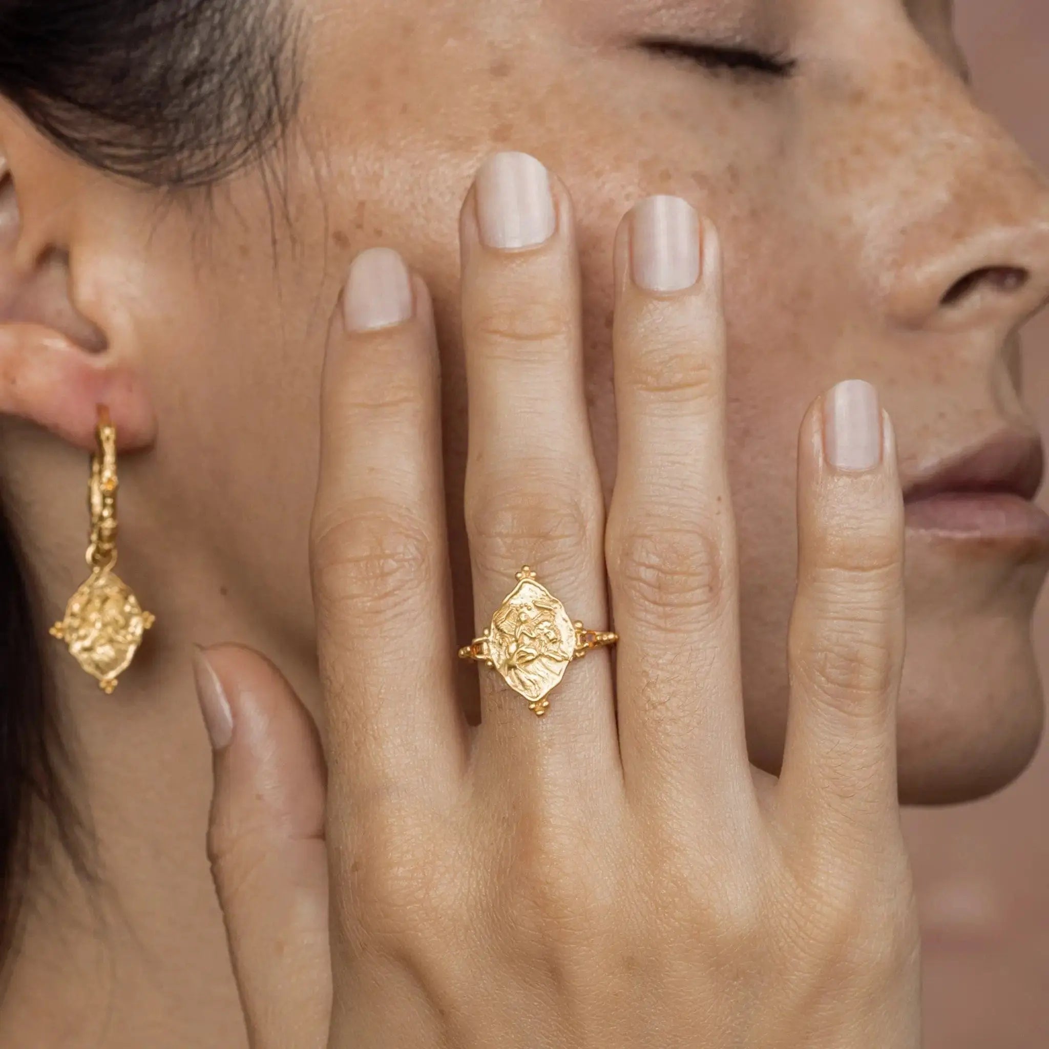 Gentle Devotion • Ring Ananda Soul