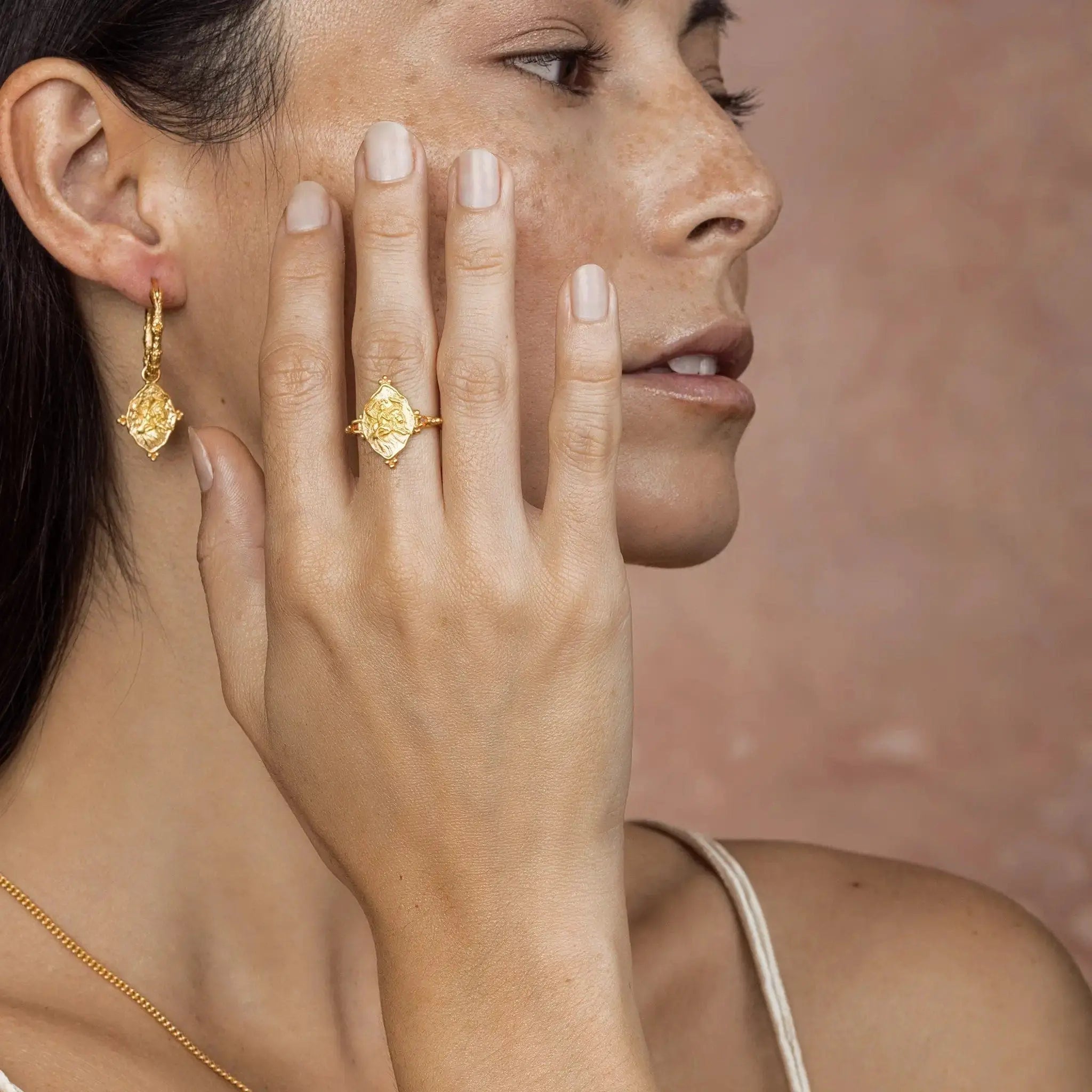 Gentle Devotion • Ring Ananda Soul