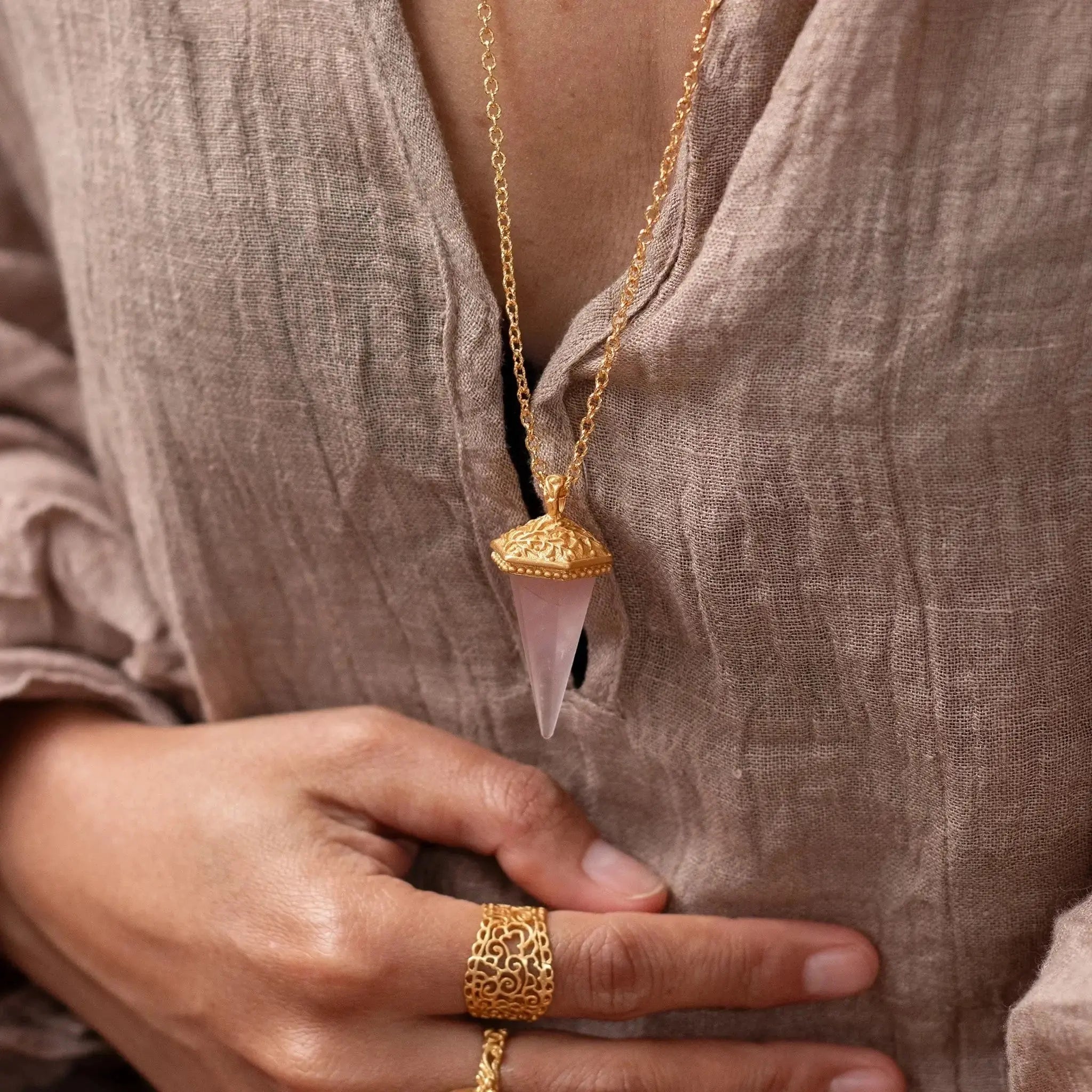 The Gentle Oracle • Pendulum Necklace Ananda Soul