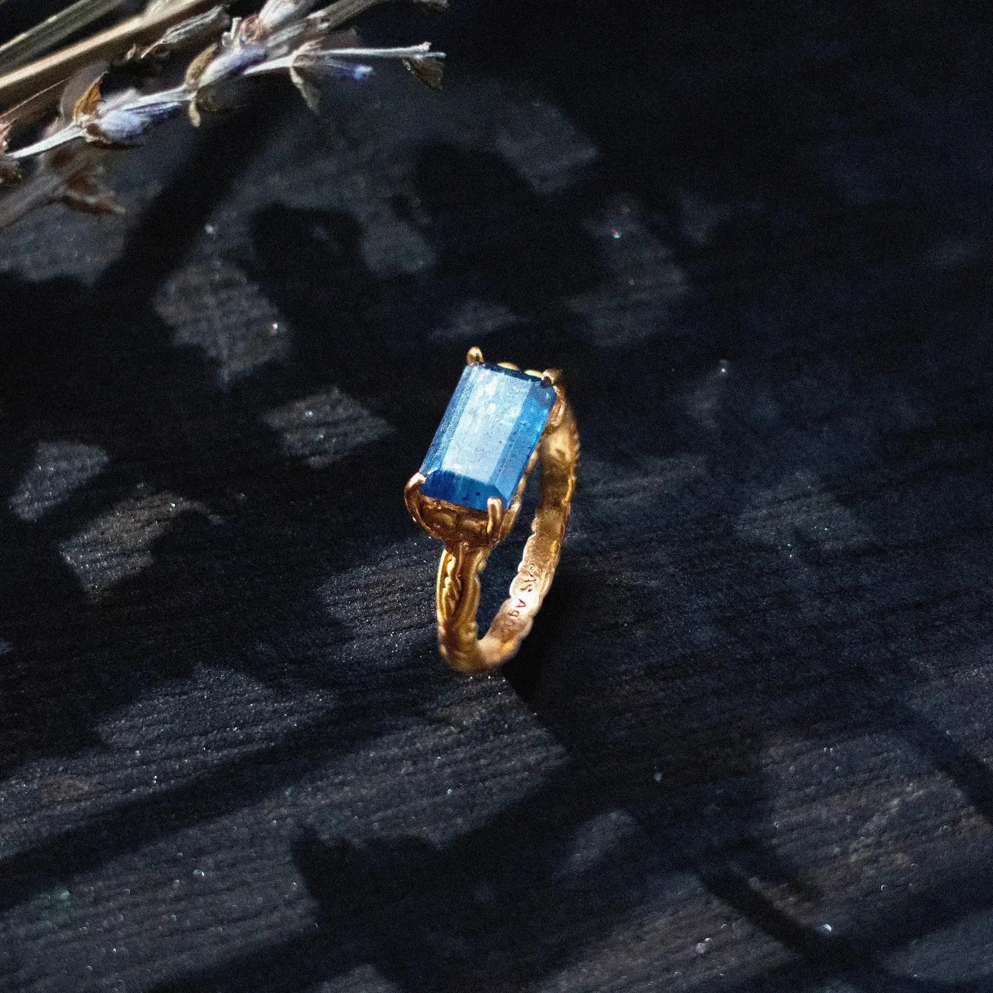 In Time • Ring (Large Kyanite) Ananda Soul