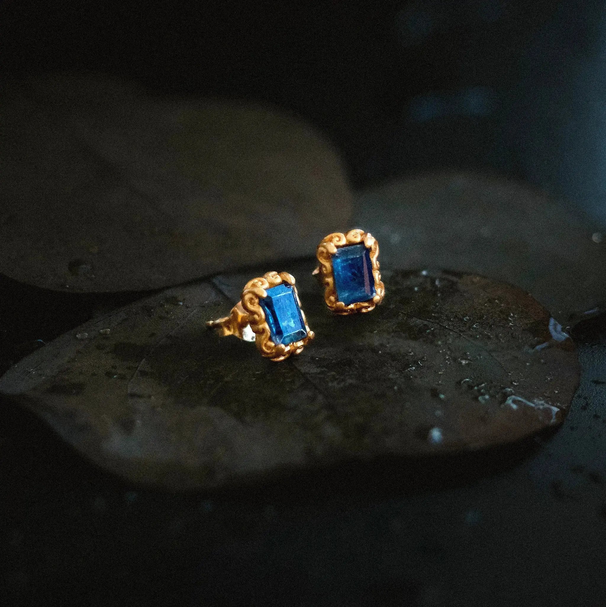 In Time • Stud Earrings Ananda Soul