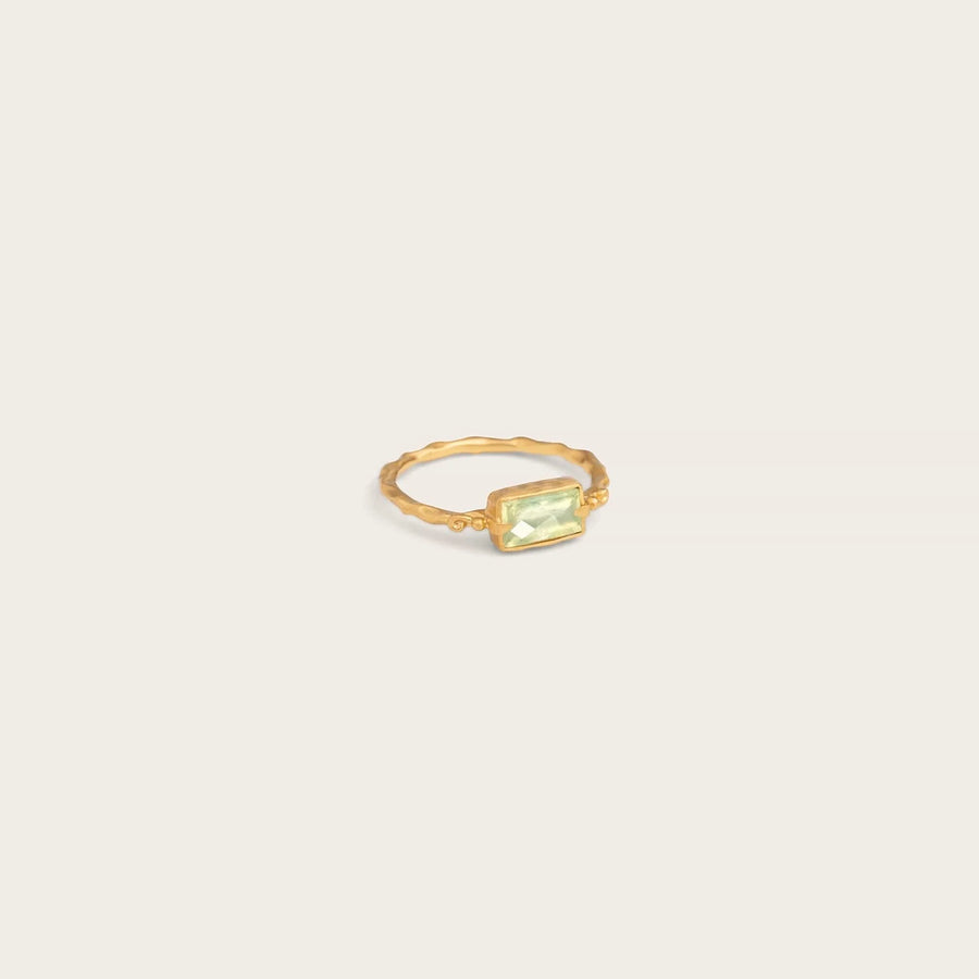 Resting Heart • Ring