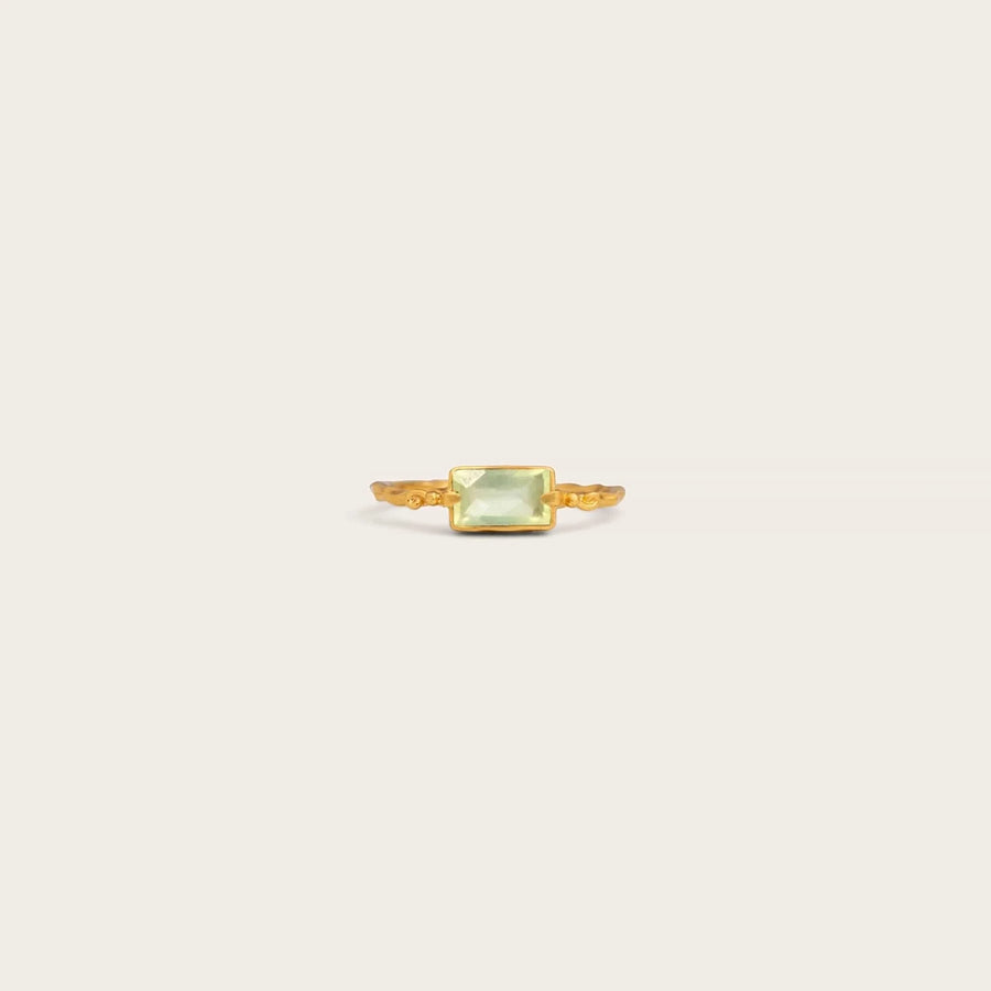 Resting Heart • Ring