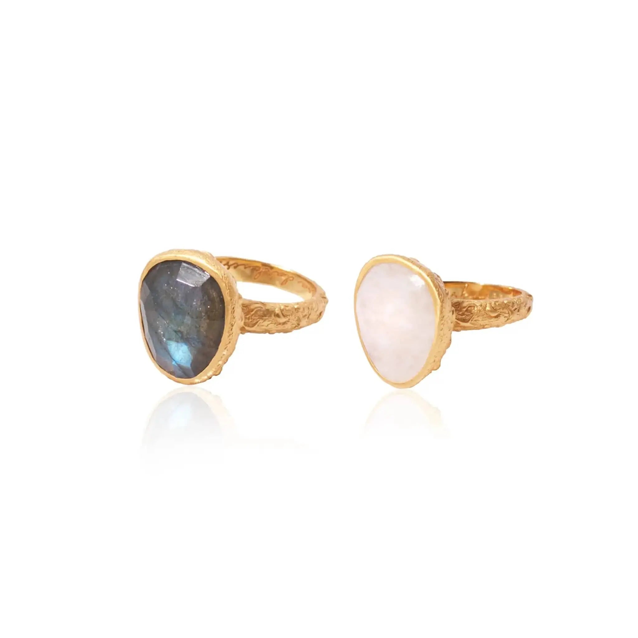 From Darkness to Light Labradorite & Moonstone • Ring Ananda Soul